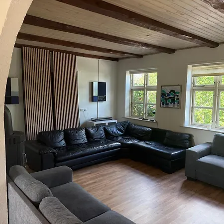 Hus Ved Apartament